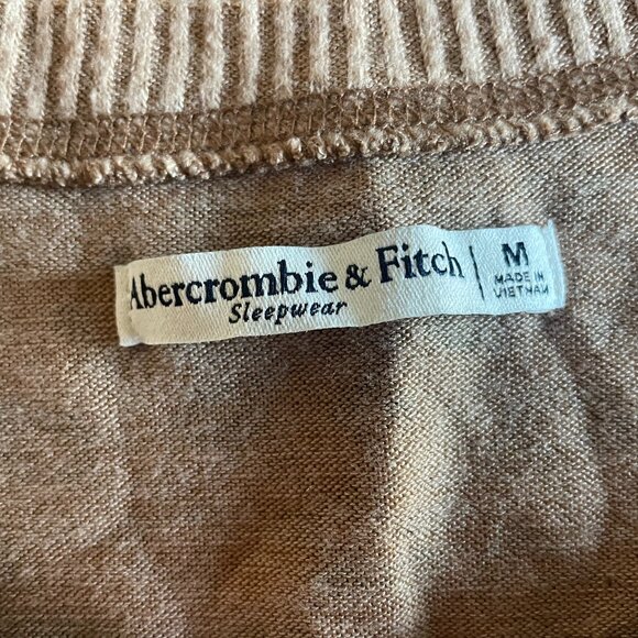 Abercrombie Sleep Long Sleeve - Picture 3 of 3